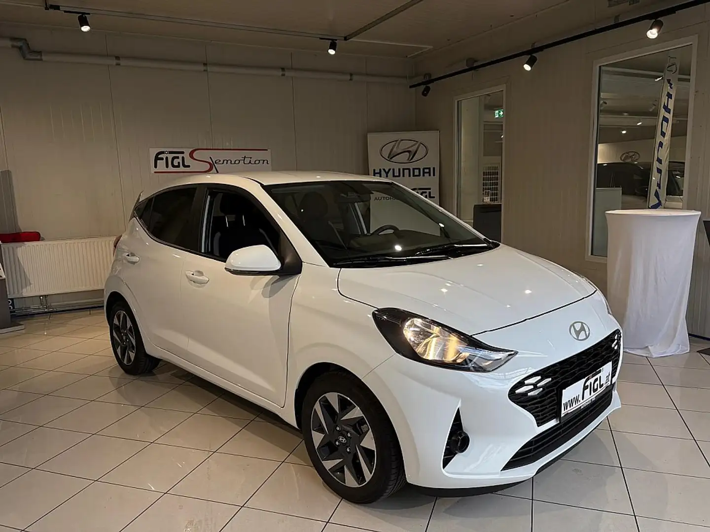 Hyundai i10 1,2 GO PLUS AMT Aut. Weiß - 2