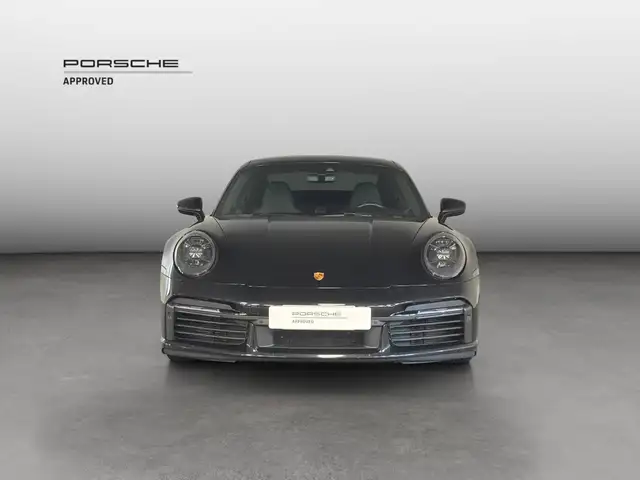 Porsche 911 view 8