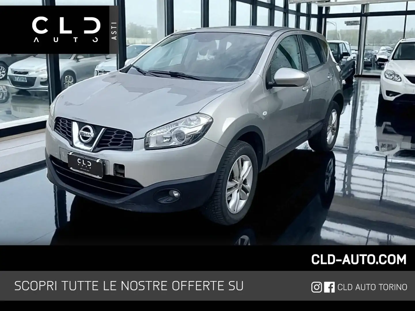 Nissan Qashqai 1.5 dci Tekna AUTOCARRO Silber - 1