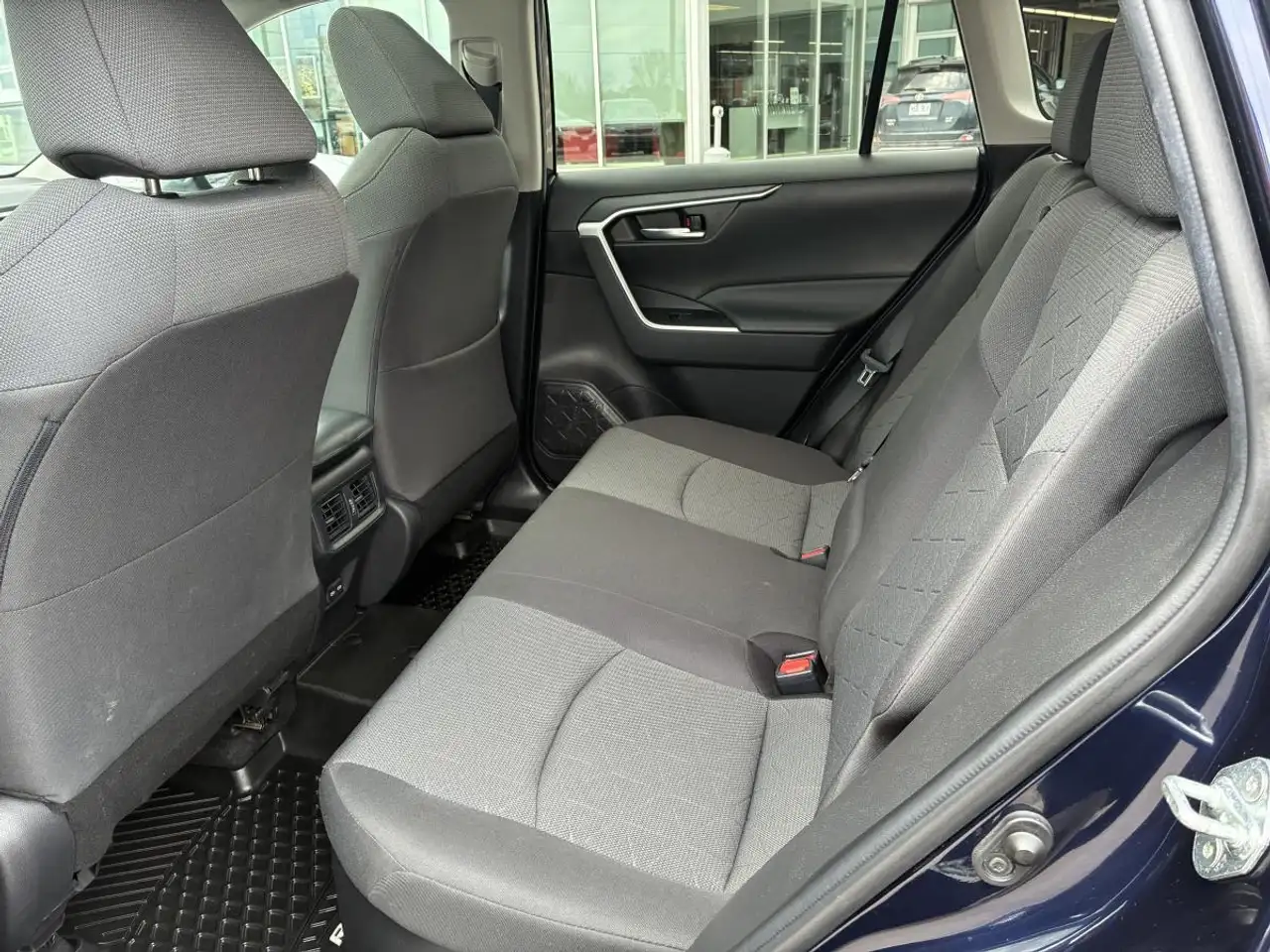 Toyota RAV 4 снимка Toyota RAV 4