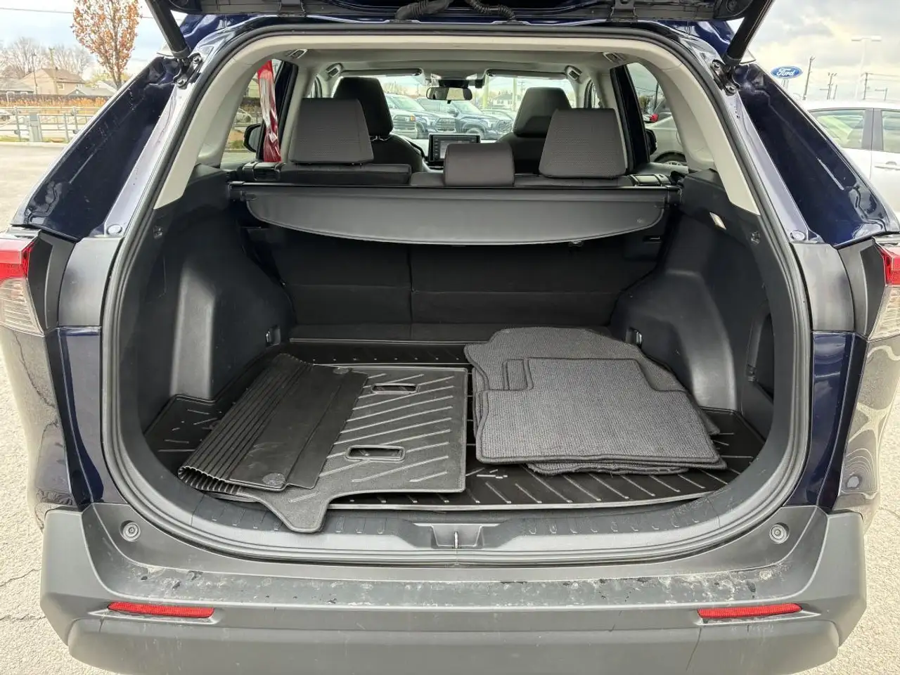Toyota RAV 4 снимка Toyota RAV 4