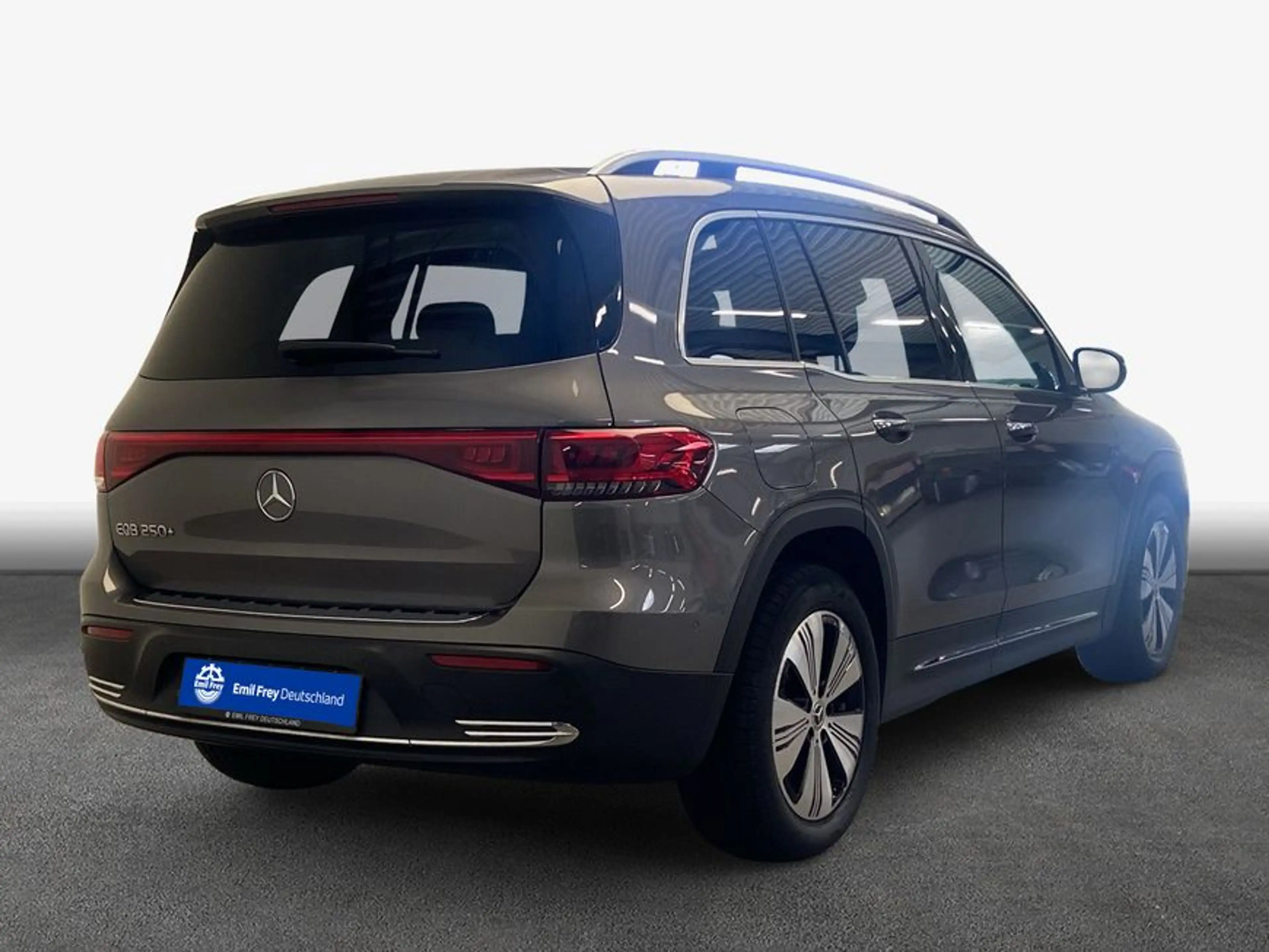 Mercedes-Benz EQB 250 EQB — photo 2