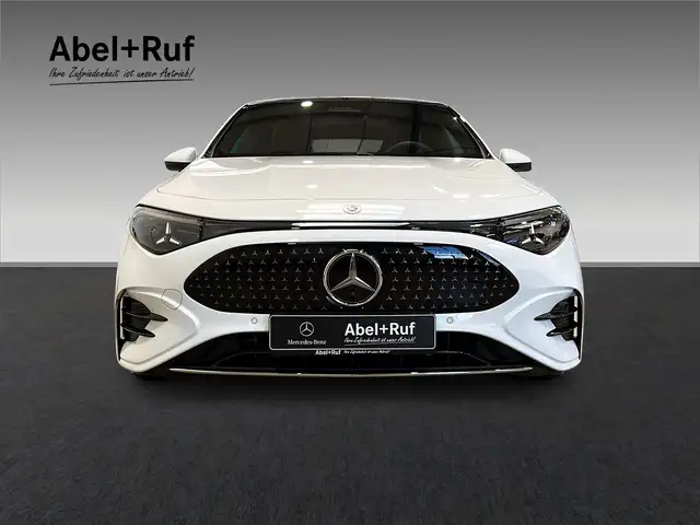 Mercedes-Benz 250 view 2