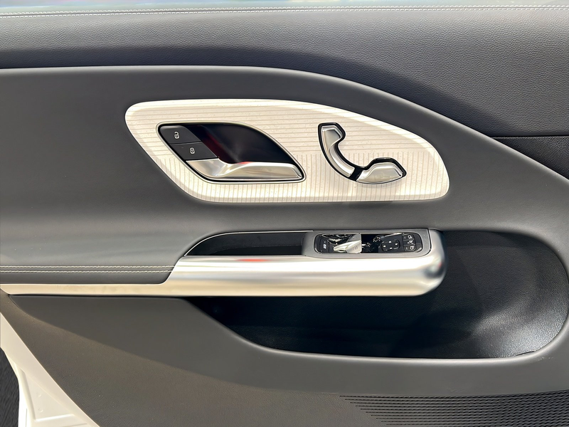 Mercedes-Benz CLA 250 + EQ AMG+LED+Kamera+Memory+Pano+LrHz+TotW — photo 13