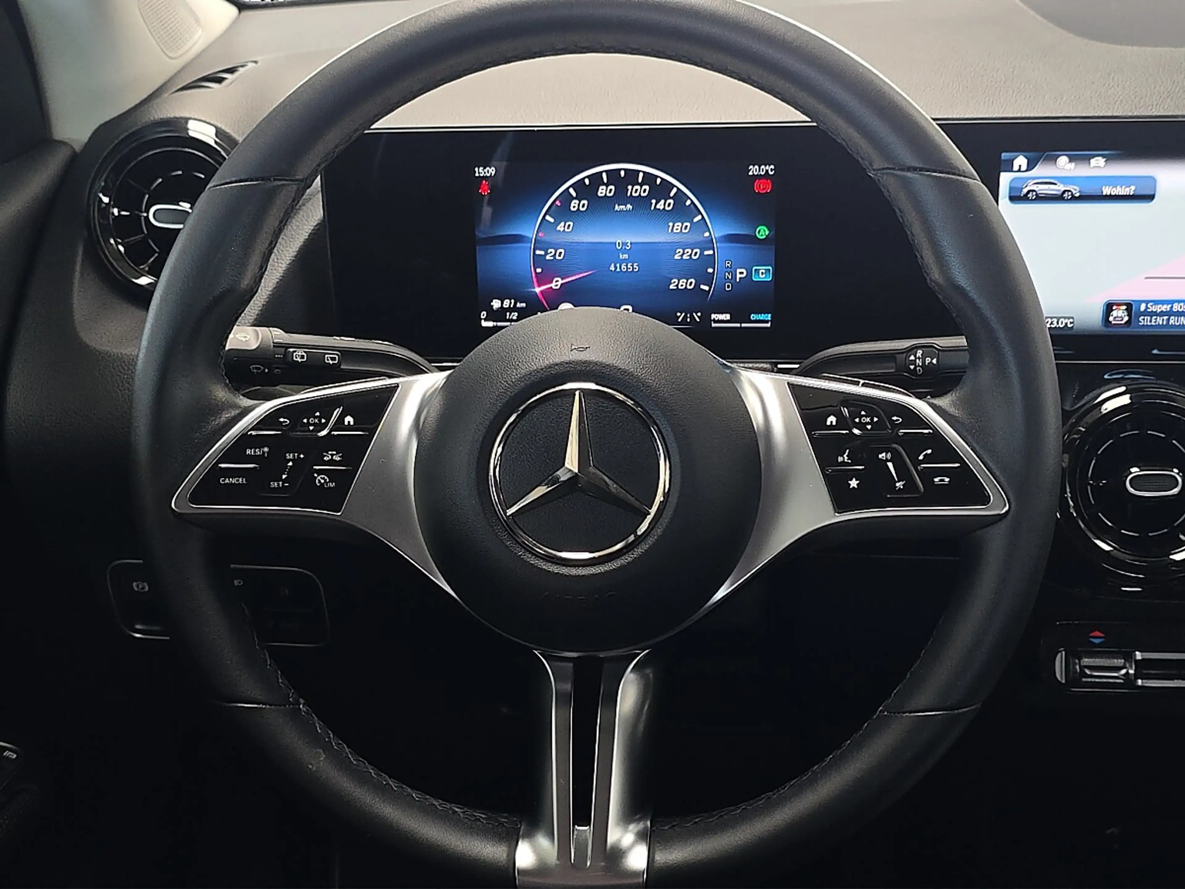 Mercedes-Benz GLA 180 Österreich-Edition Aut.*1.BESITZ/LED/NAVI* — photo 14