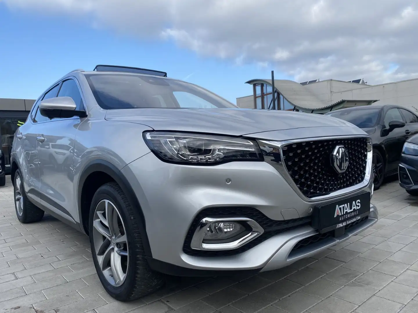 MG EHS Luxury PHEV 258Ps Argent - 1