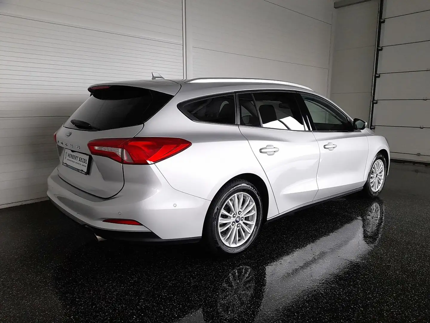 Ford Focus Turnier TITANIUM X 2,0 EcoBlue Aut. *MATRIX LED... Silber - 2