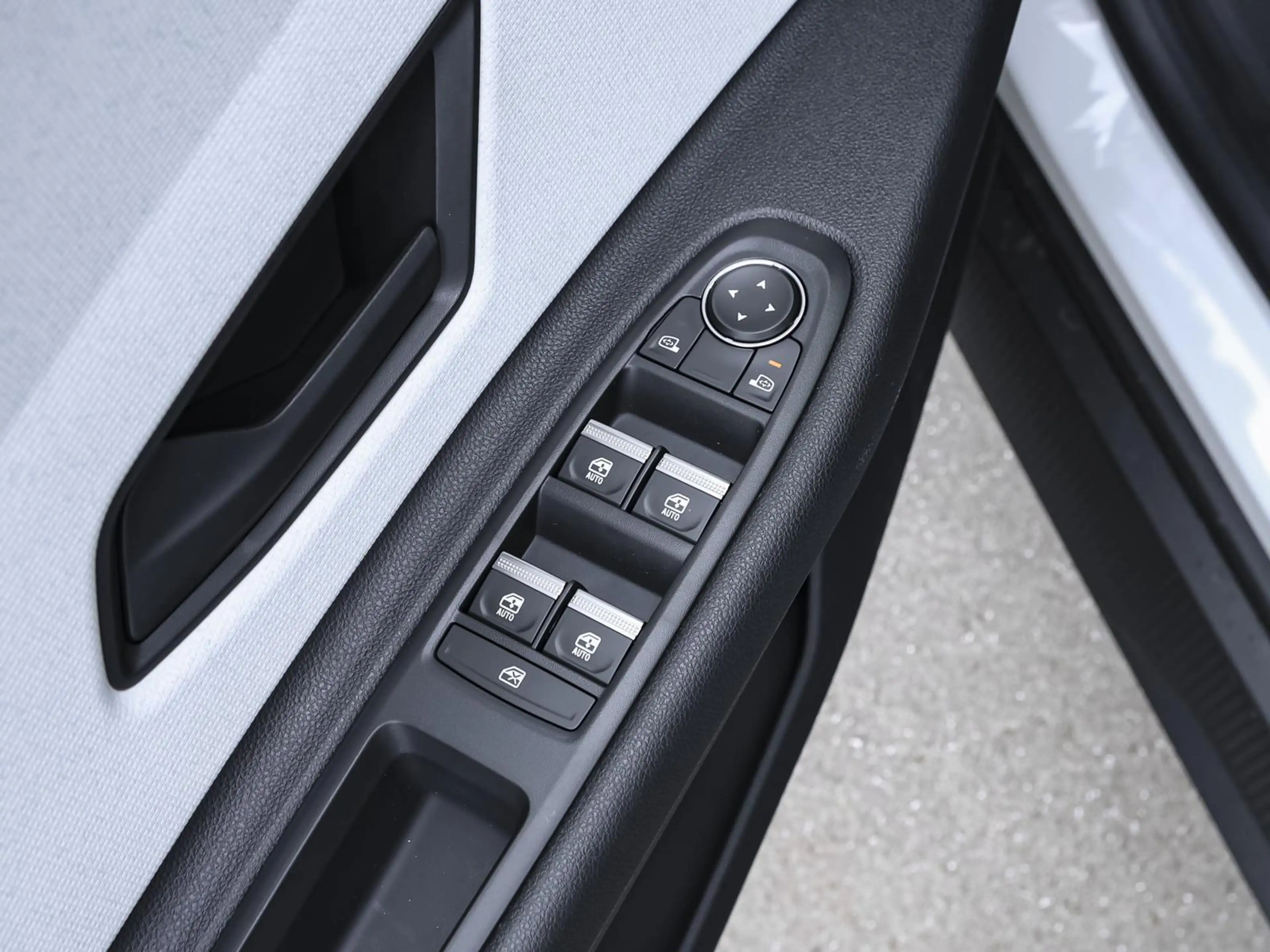 Renault R 4 4 E-Tech elektrisch Evolution 120 Urban Range SHZ — photo 9