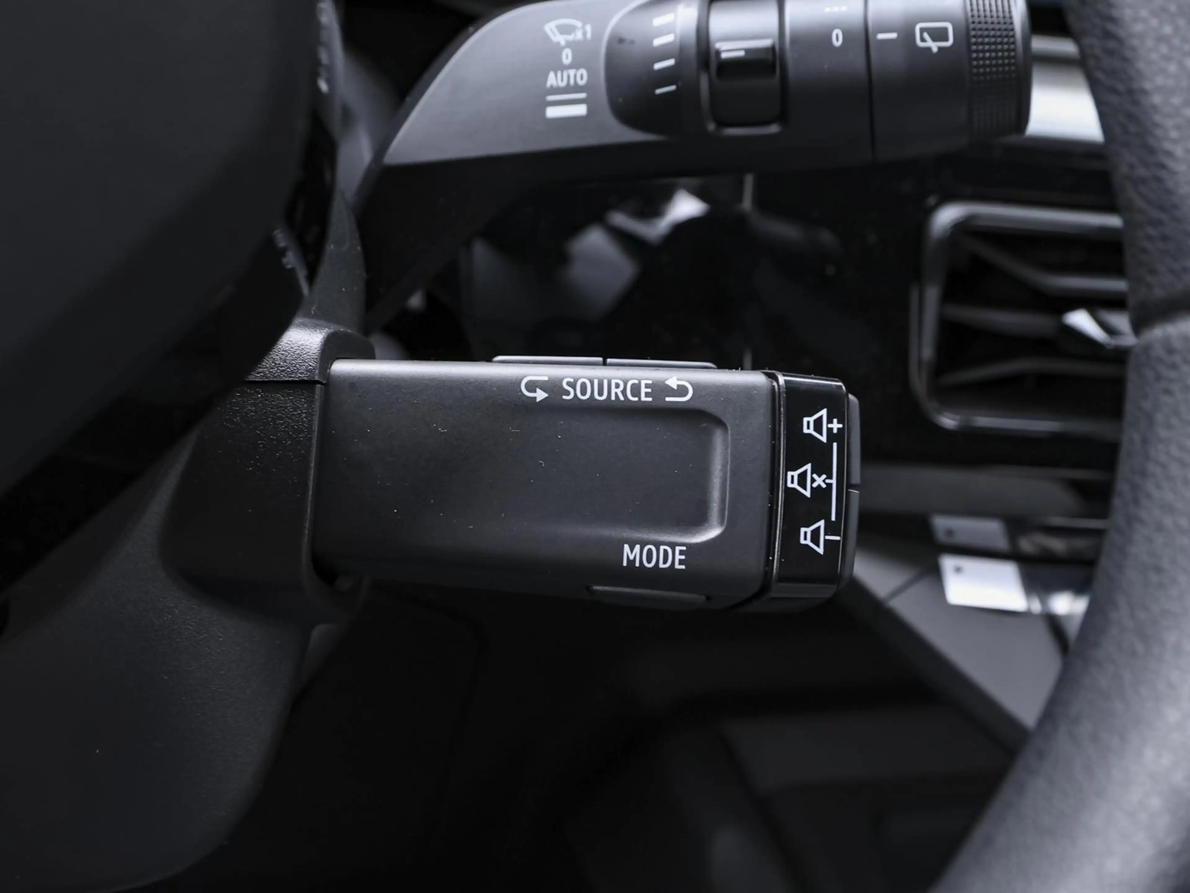 Renault R 4 4 E-Tech elektrisch Evolution 120 Urban Range SHZ — photo 13