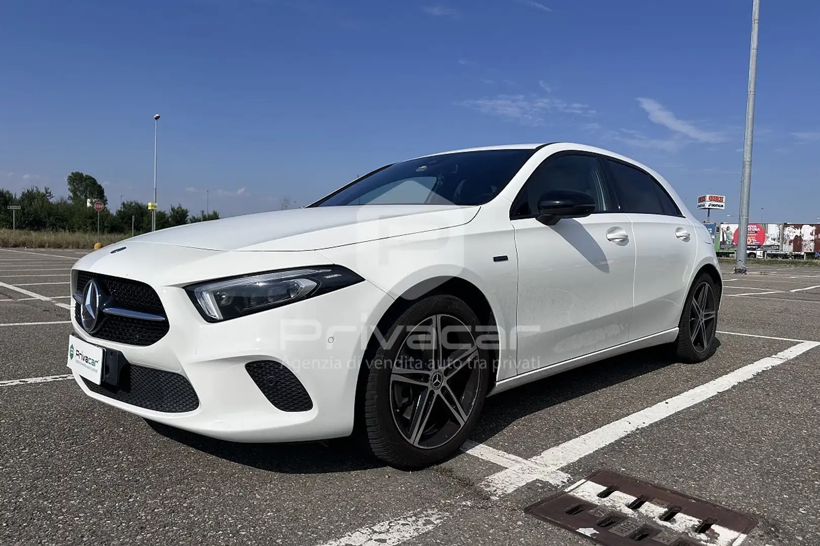Mercedes-Benz A 250 A 250 e Automatic EQ-Power Premium Wit - 1