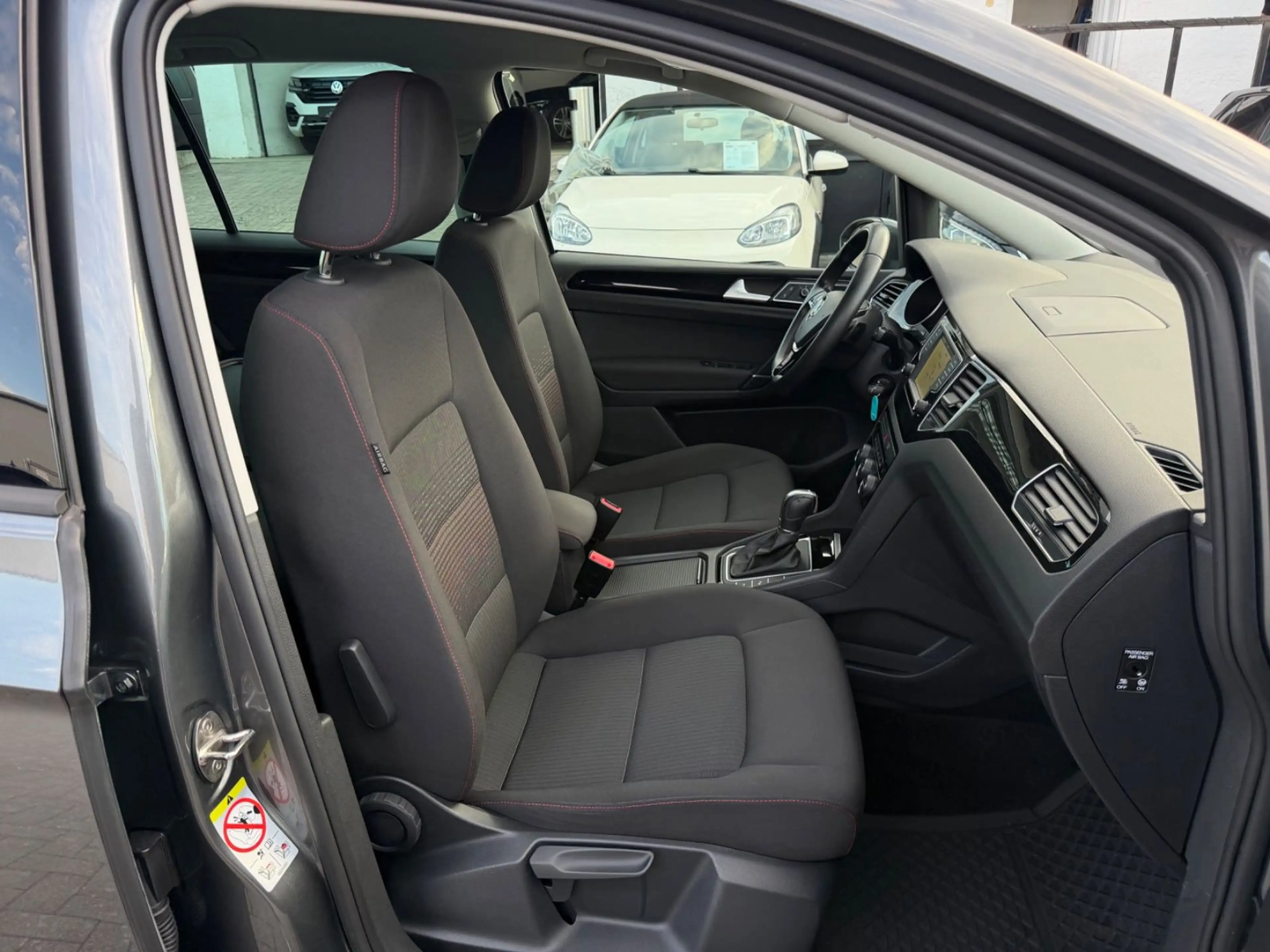 Volkswagen Golf Sportsvan VII 2.0 TDI Sound DSG*ACC*1.Hand* — photo 37