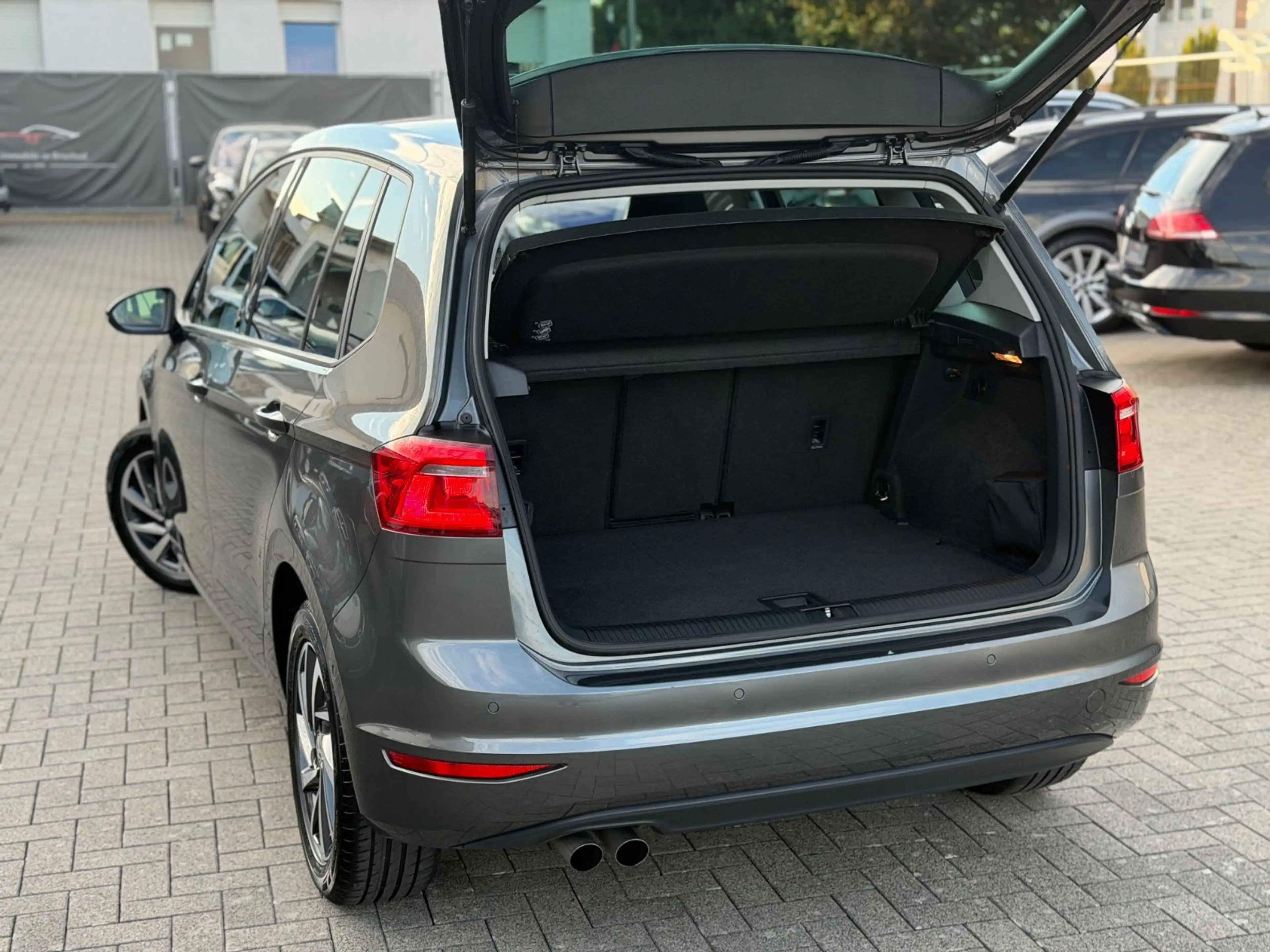 Volkswagen Golf Sportsvan VII 2.0 TDI Sound DSG*ACC*1.Hand* — photo 40
