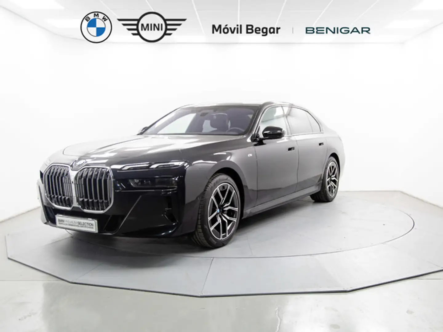 BMW 740 740dA xDrive Noir - 1