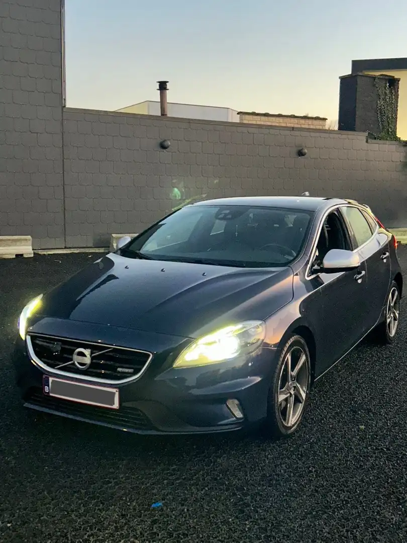 Volvo V40 D3 R-Design FULL OPTION Blauw - 1