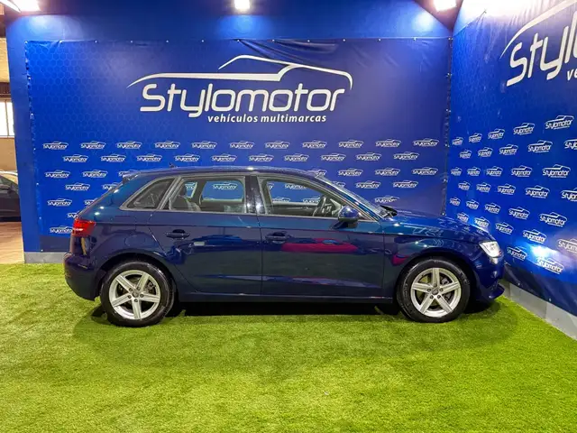 Audi A3 view 6