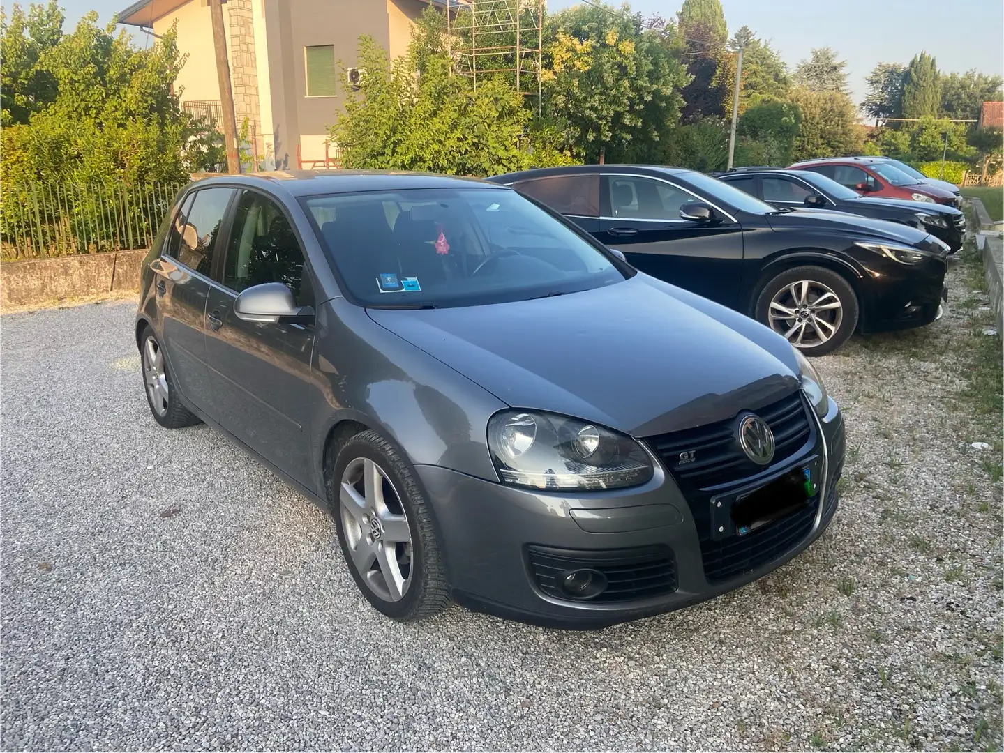 Volkswagen Golf 5p 1.9 tdi GT Sport Grigio - 1