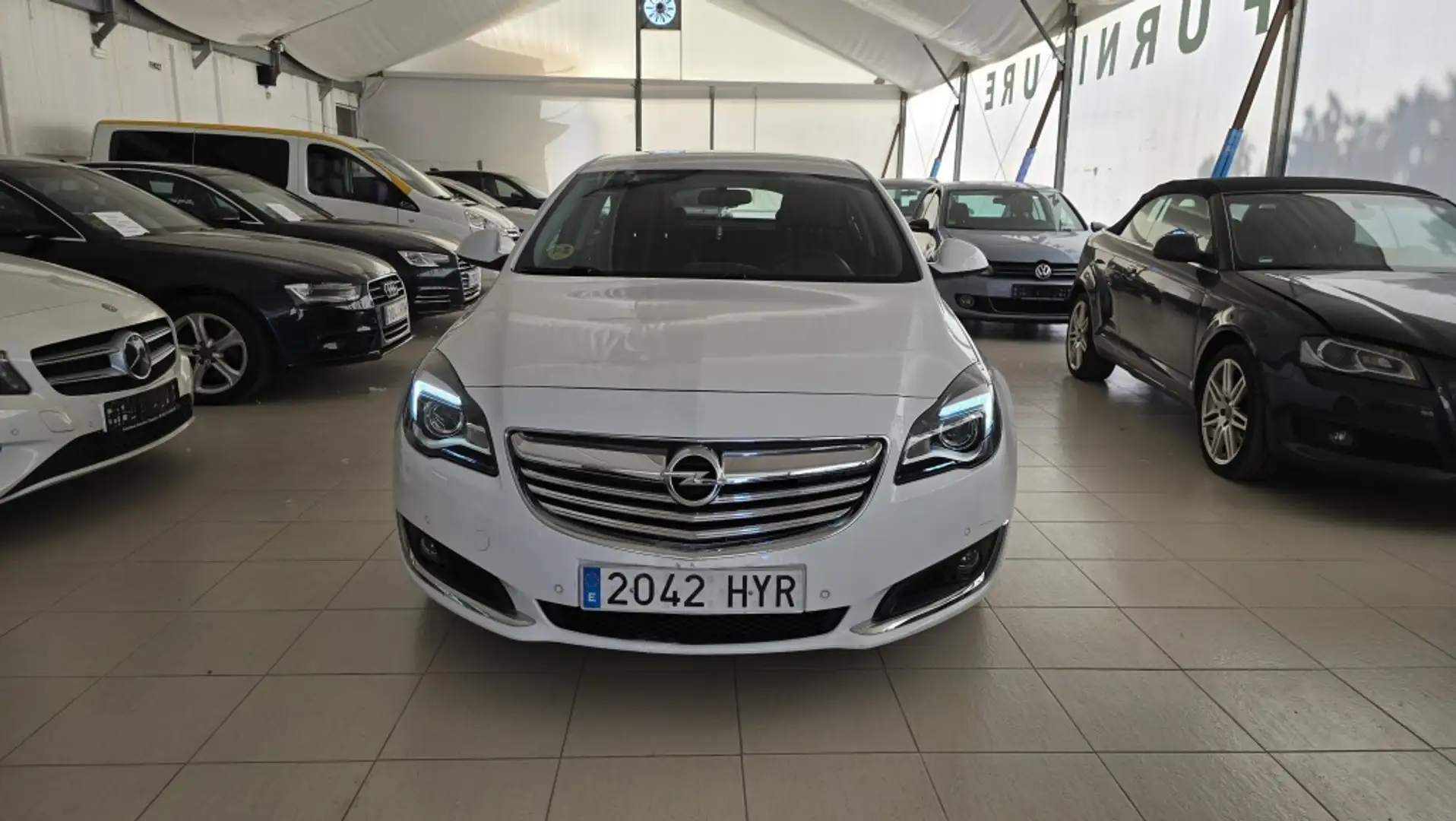 Opel Insignia 2.0CDTI ecoF. S&S Selective Blanc - 1