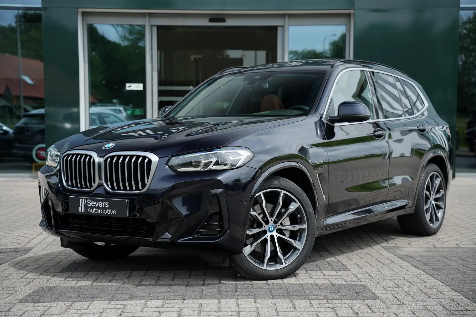 BMW X3 xDrive30e | M sportpakket | | Panoramadak | Elektr Noir - 2