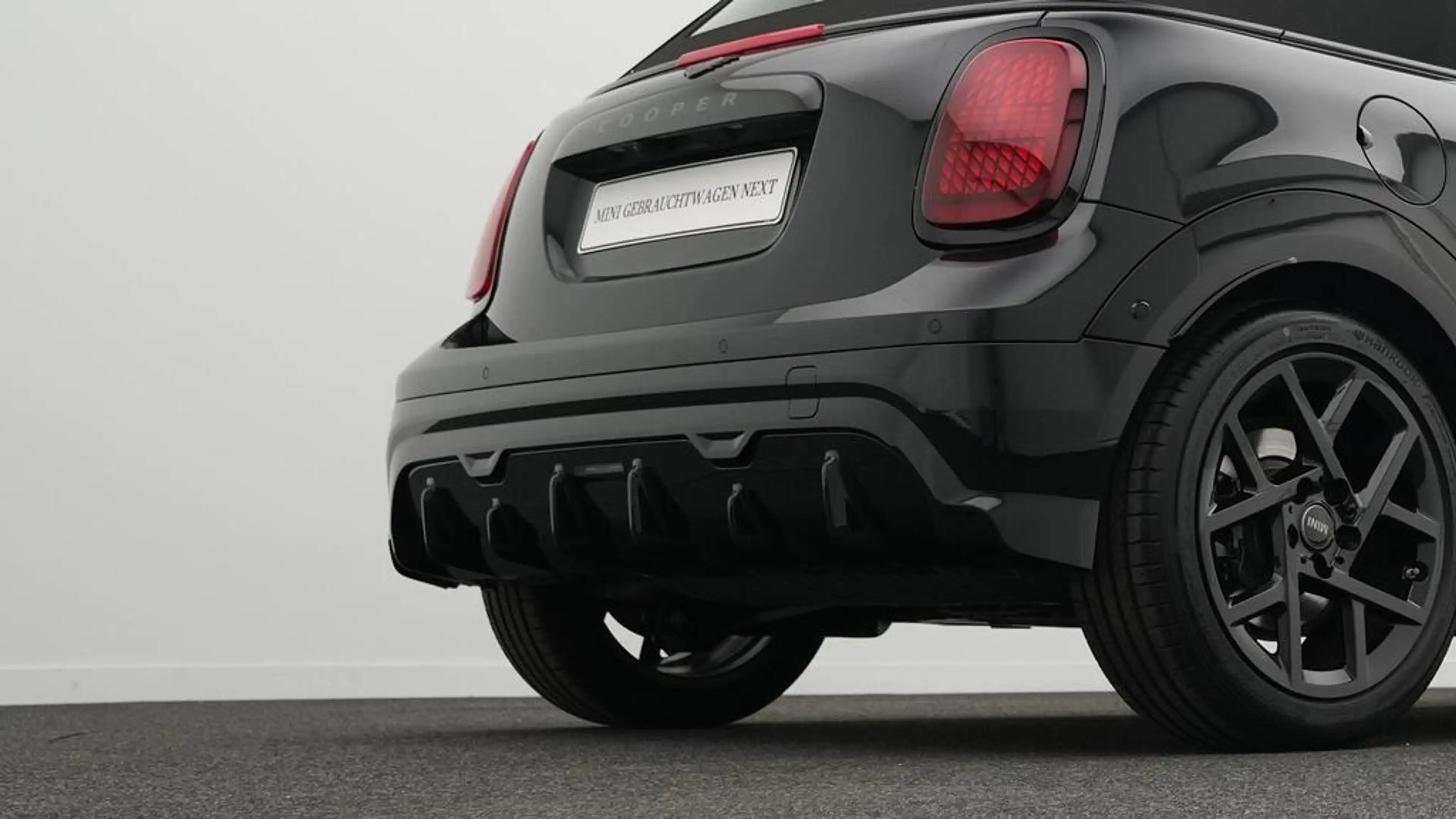 MINI Cooper C Cabrio John Cooper Works Trim — photo 17