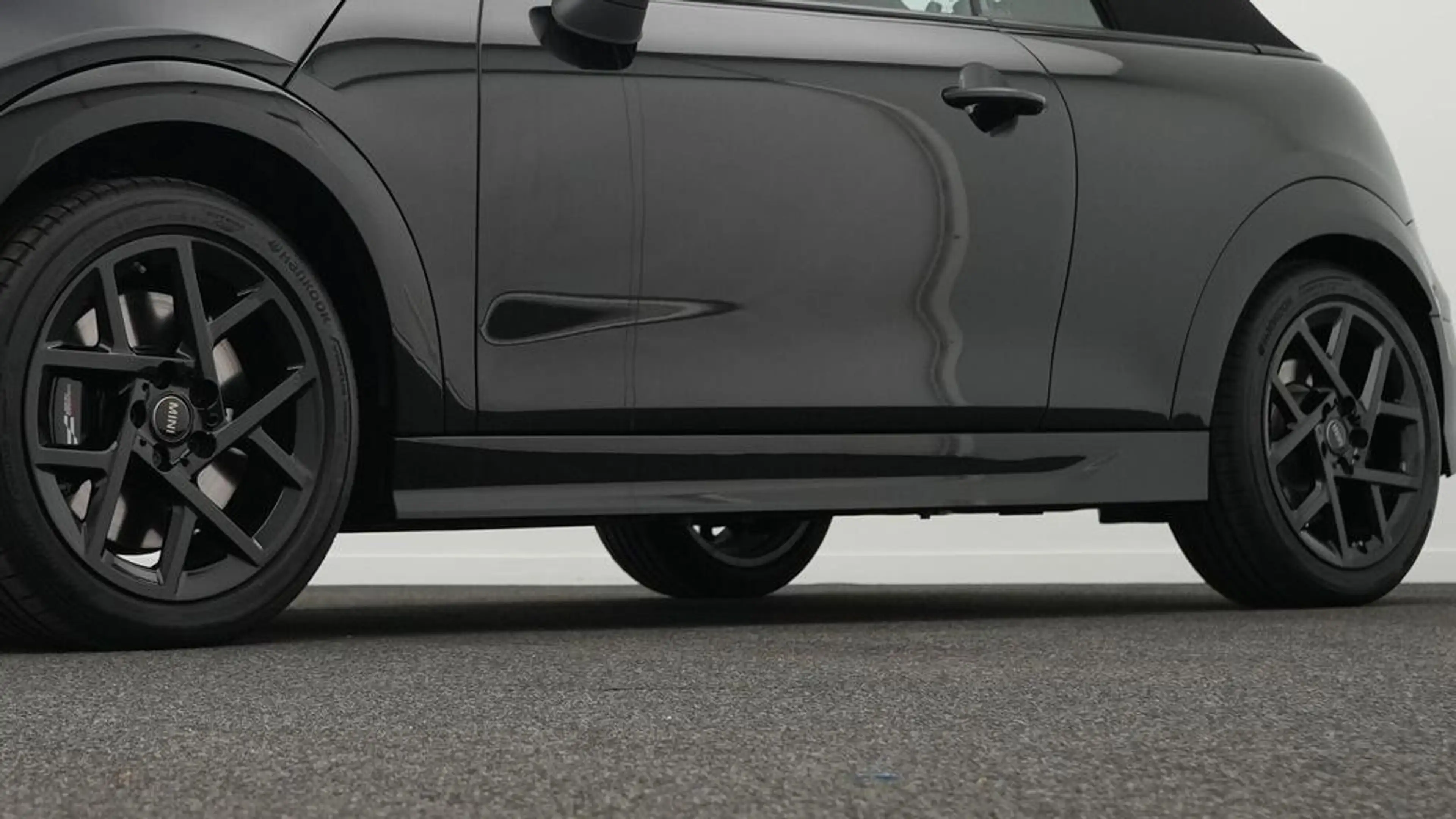 MINI Cooper C Cabrio John Cooper Works Trim — photo 18