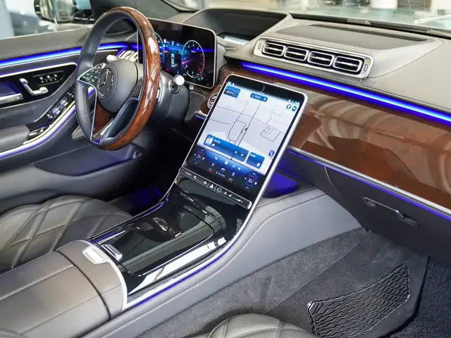 Mercedes-Benz S-Class view 10