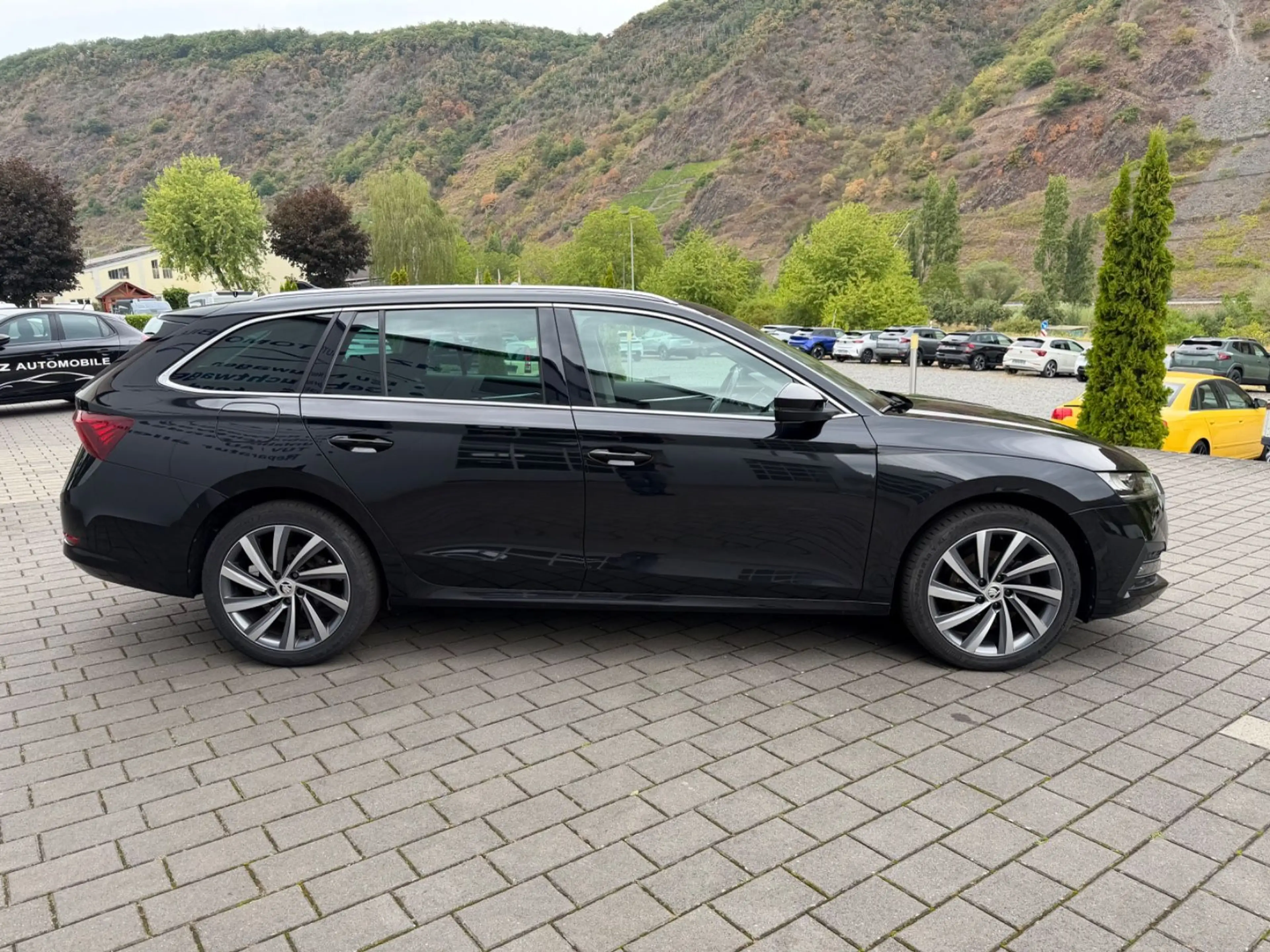 Skoda Octavia Combi Style *Standheizung* — photo 5
