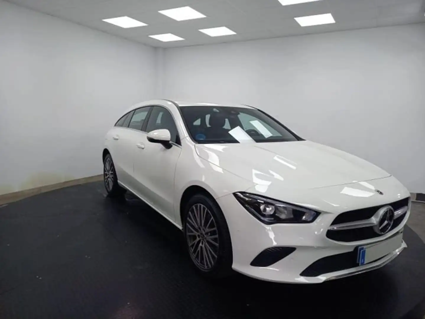 Mercedes-Benz CLA 250 e Shooting Brake Blanco - 2