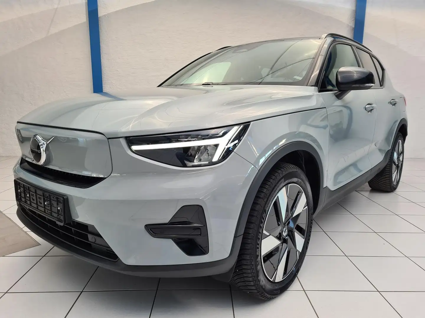 Volvo XC40 Plus Recharge Pure Electric | ACC | RFK Gris - 2