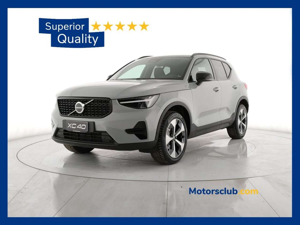 Volvo XC40 B4 automatico Plus Dark - Pronta Consegna