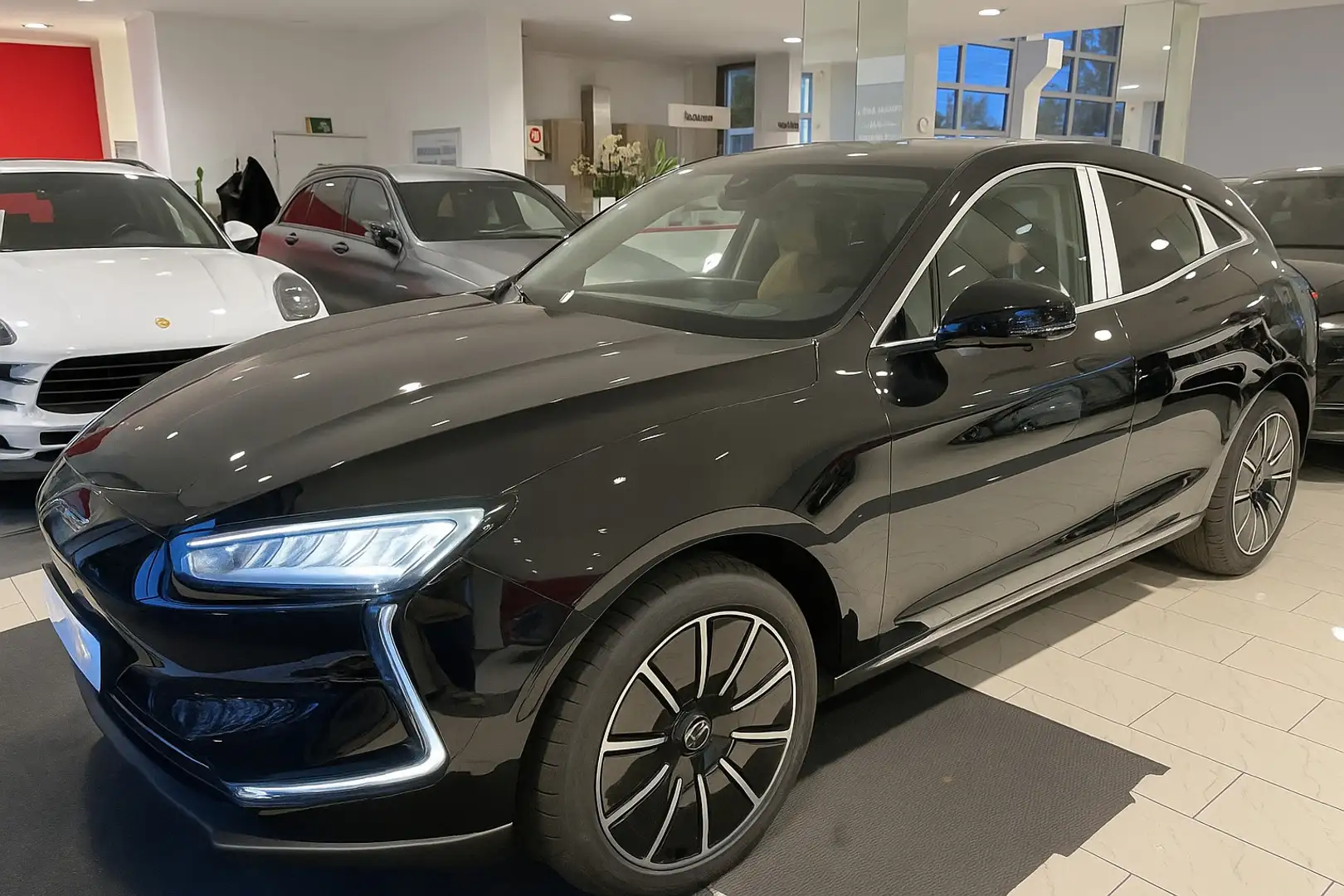 Seres Egyéb EV Fekete - 2