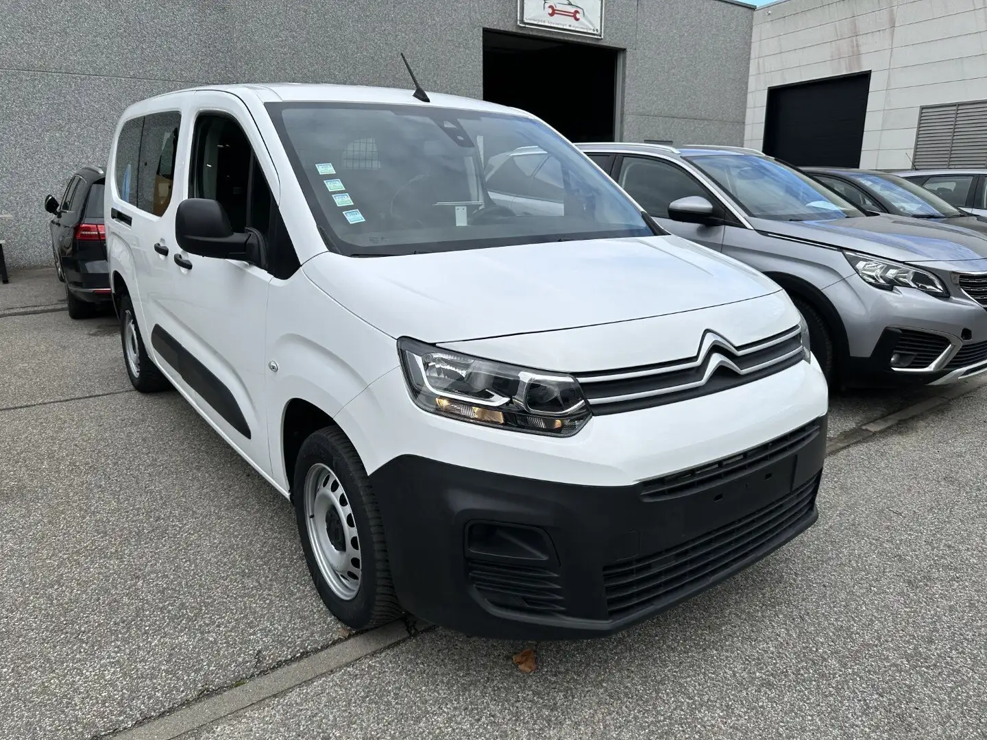 Citroen Berlingo Berlingo 1.5 BlueHDi 100 XL EHZ Control Variospace Blanc - 1