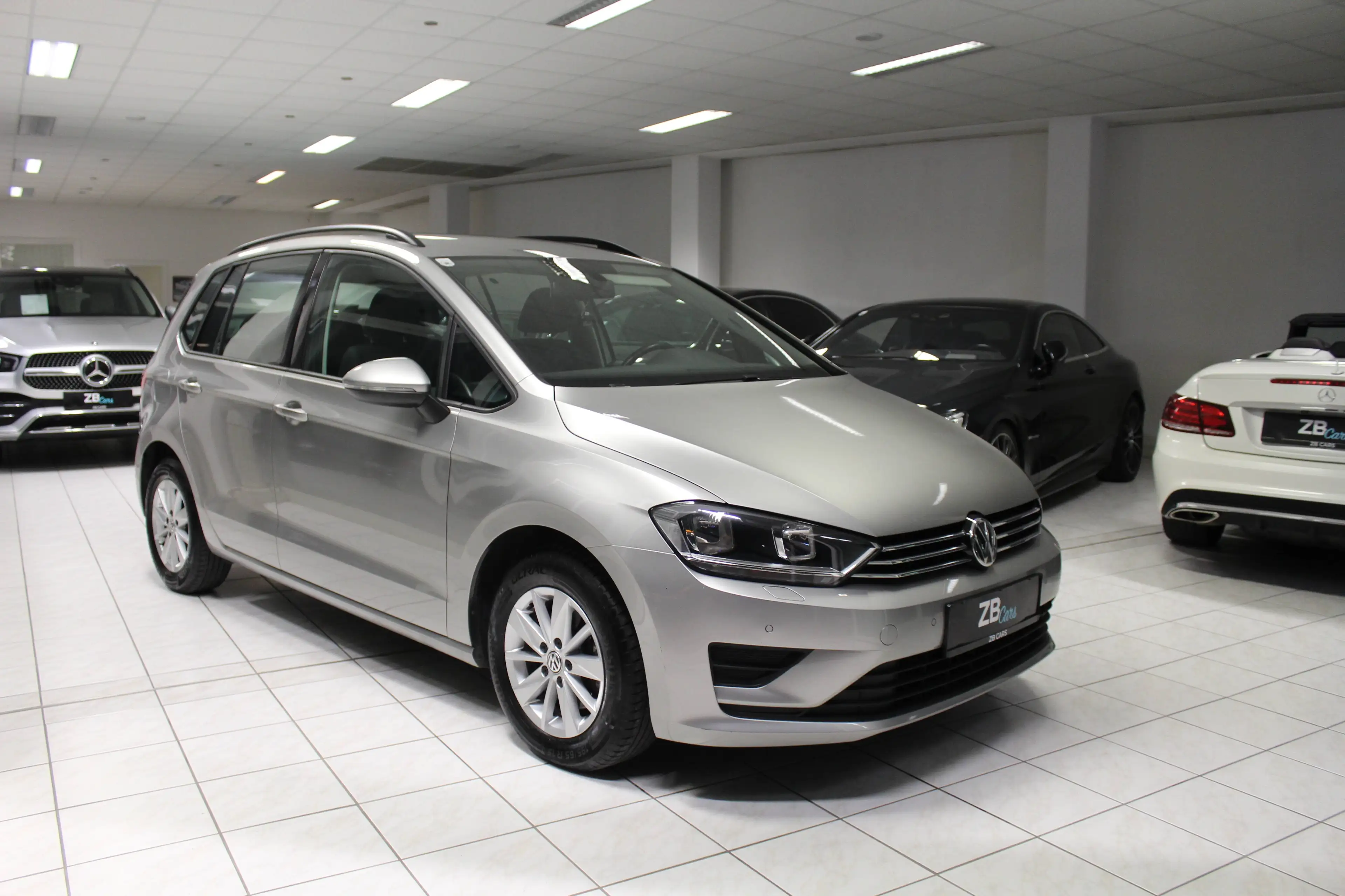 Volkswagen Golf Sportsvan Comfortline BMT/Start-Stop // NAVI // Sitzheizung // Tempomat — photo 4