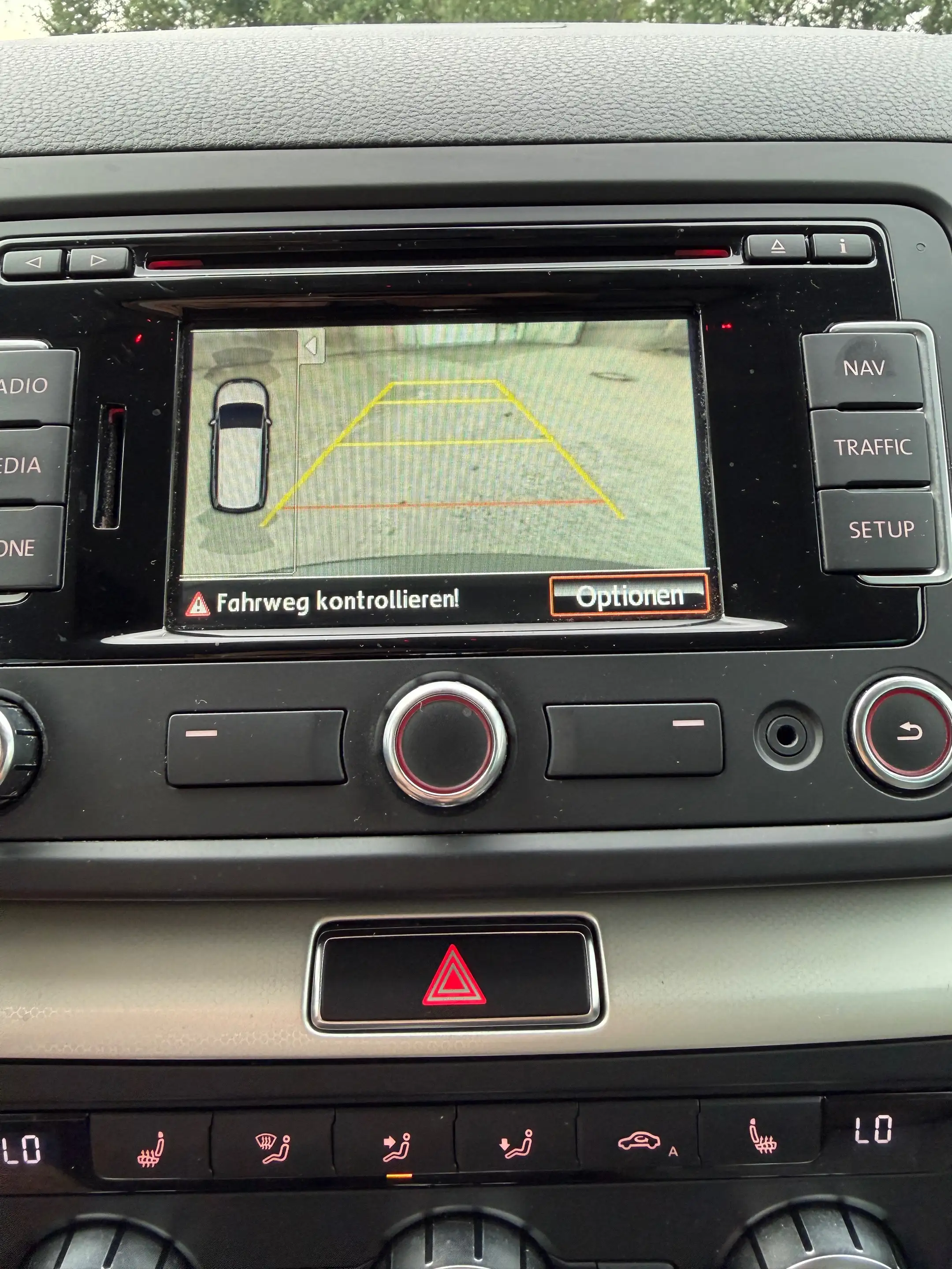 SEAT Alhambra Style Automatik 1.Hand tüv bis 02/28 — photo 15