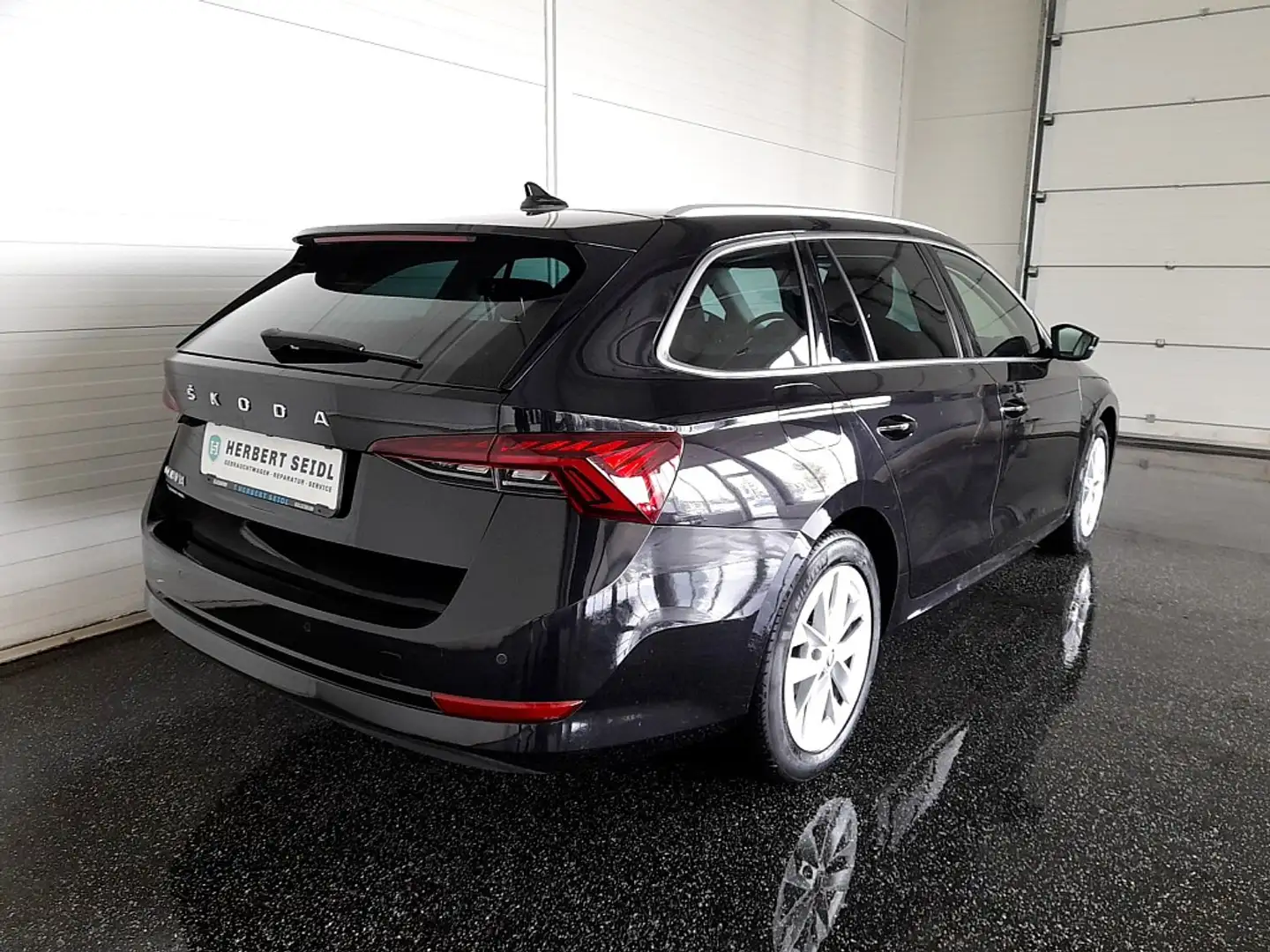 Skoda Octavia Combi Stlye 2,0 TDI DSG * MATRIX-LED / HEAD-UP ... Schwarz - 2