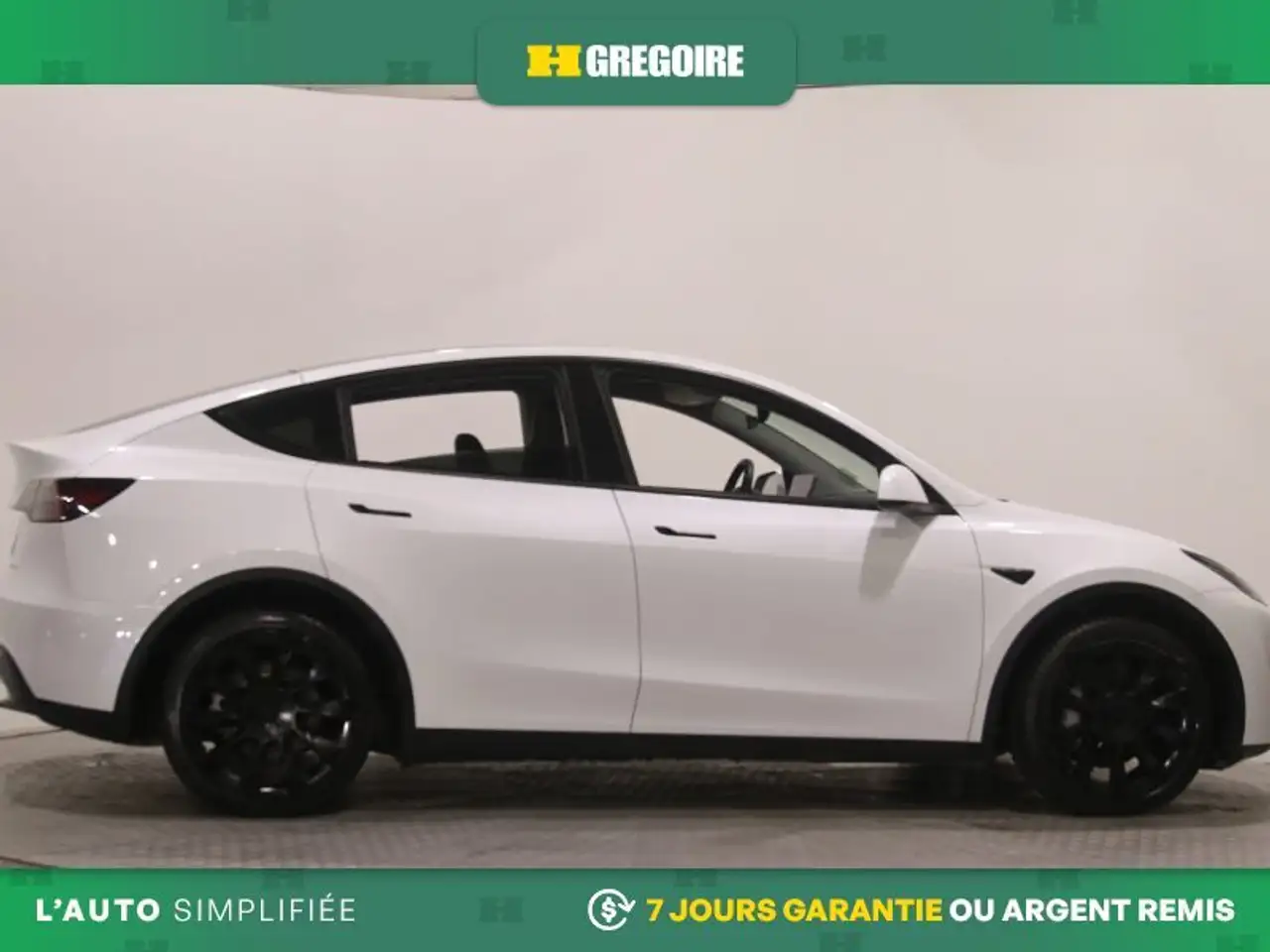 Tesla Model Y снимка Tesla Model Y