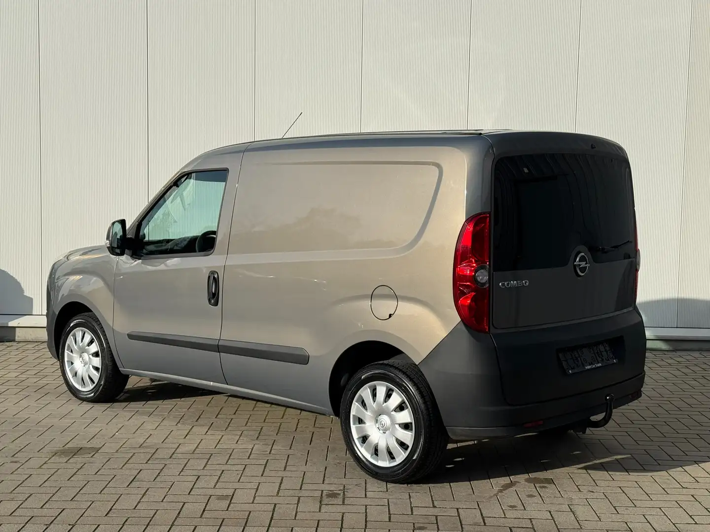 Opel Combo ✅1.4 i L2H1 GARANTIE Airco Trekhaak 1.Eigenaar Brun - 2