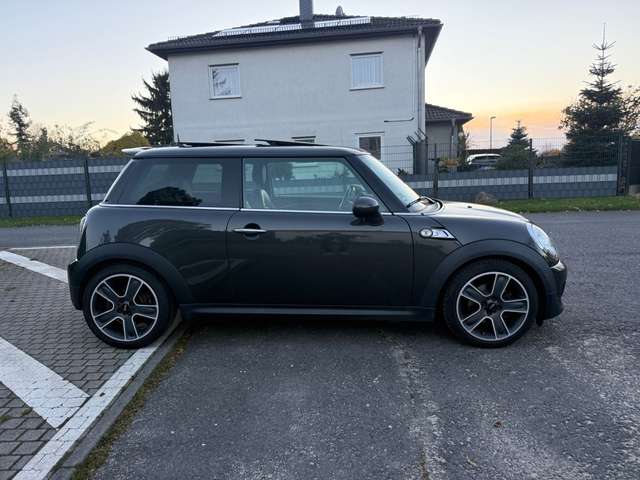 MINI Cooper SD Mini Cooper SD/Glasdach/Xenon/Navi/ 17 Zoll