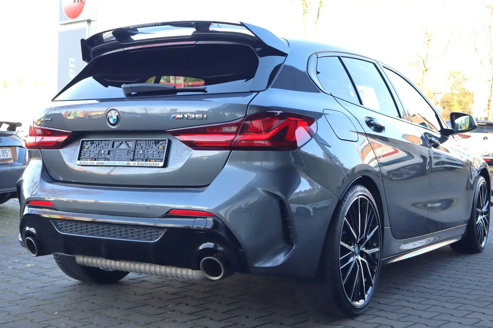 BMW 135 i xDrive Steptronic Performance !V-Cockpit! Grau - 2