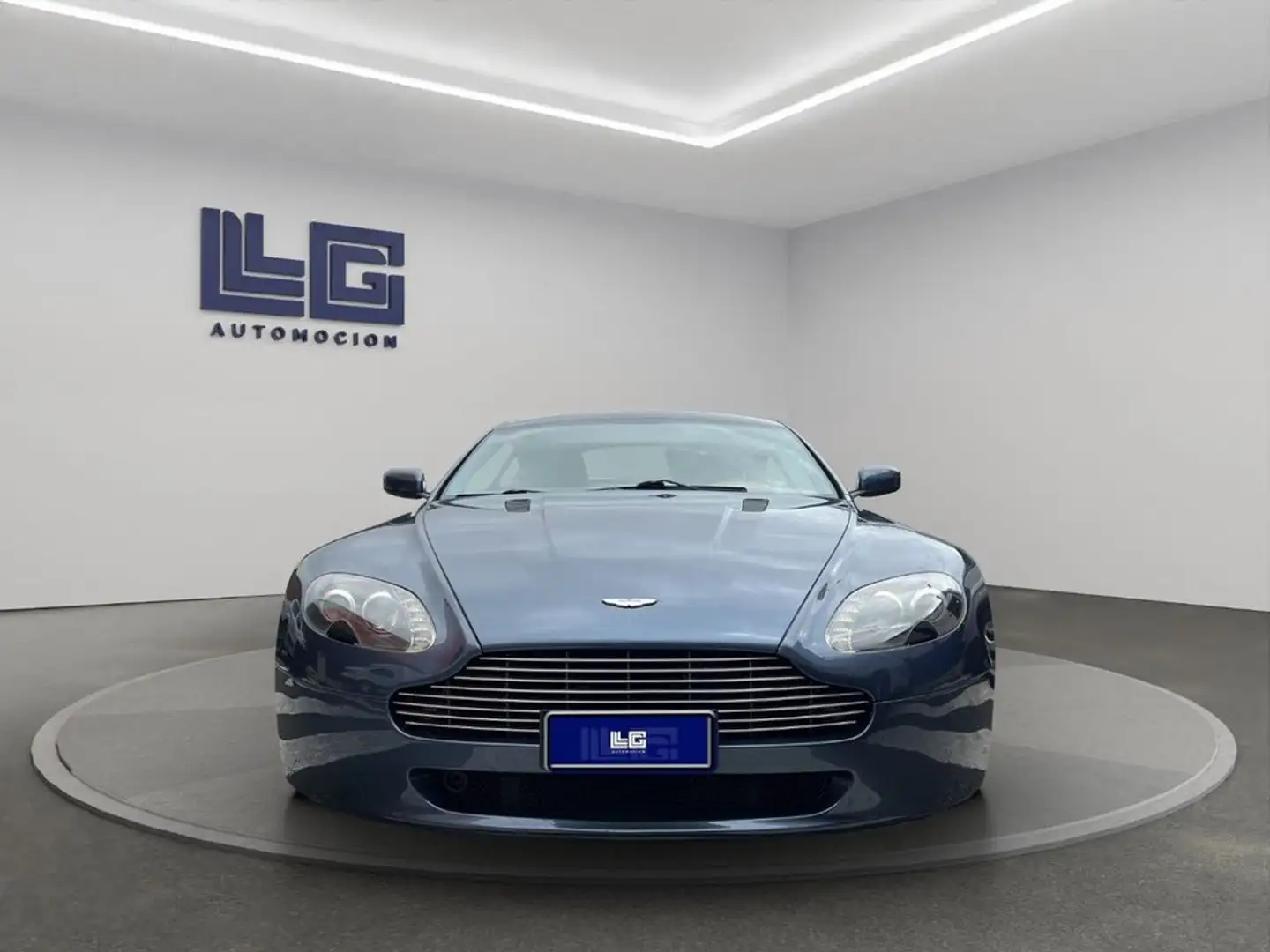 Aston Martin Vantage Coupe Manual Blau - 2