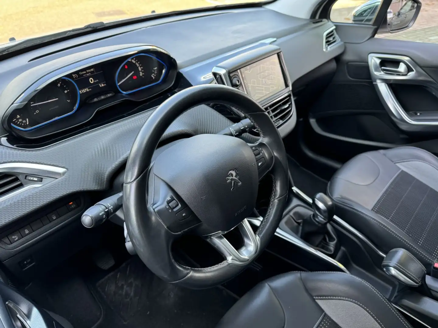 Peugeot 2008 1.2 PureTech Allure Pano Cruise Navi Pdc Bianco - 2