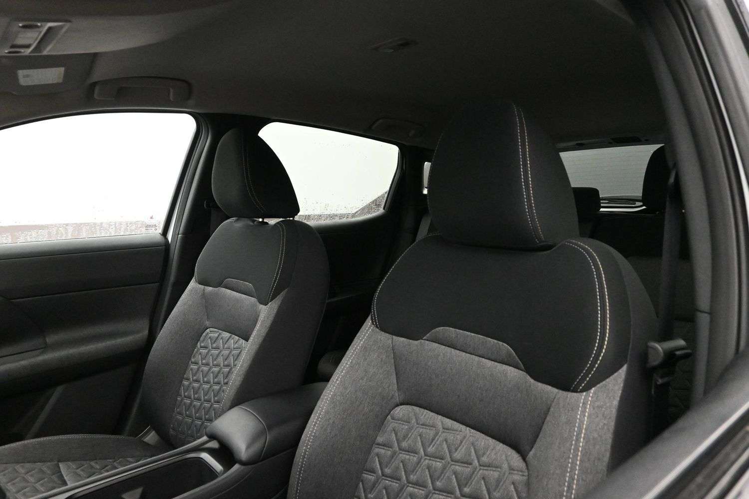 2026 Nissan Kicks Just Arrived & Fully Certified ****CPO Rates Avail — снимка 1