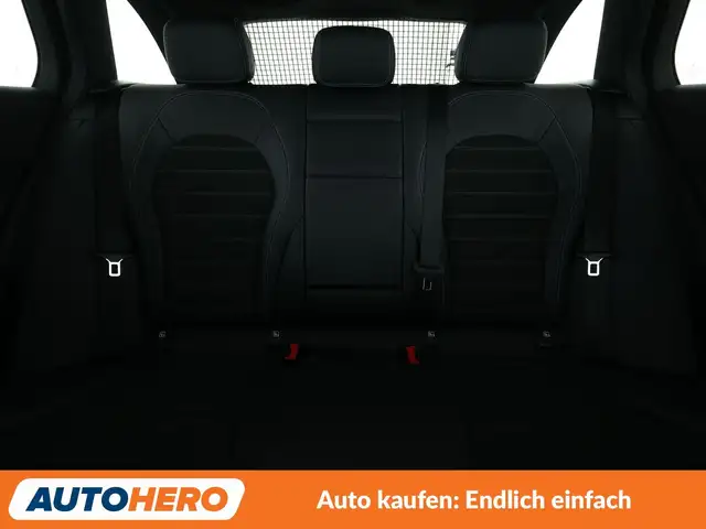 Mercedes-Benz C-Class view 15