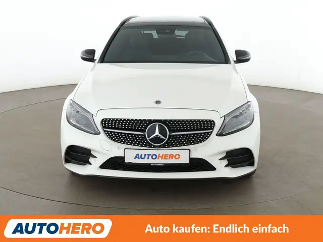 Mercedes-Benz C-Class view 9
