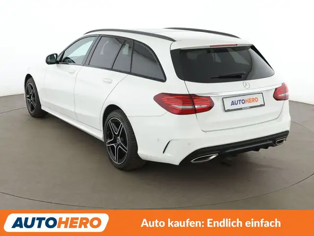 Mercedes-Benz C-Class view 4