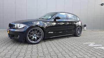 BMW E87 130i | KW | Origineel NL | M- pakket |