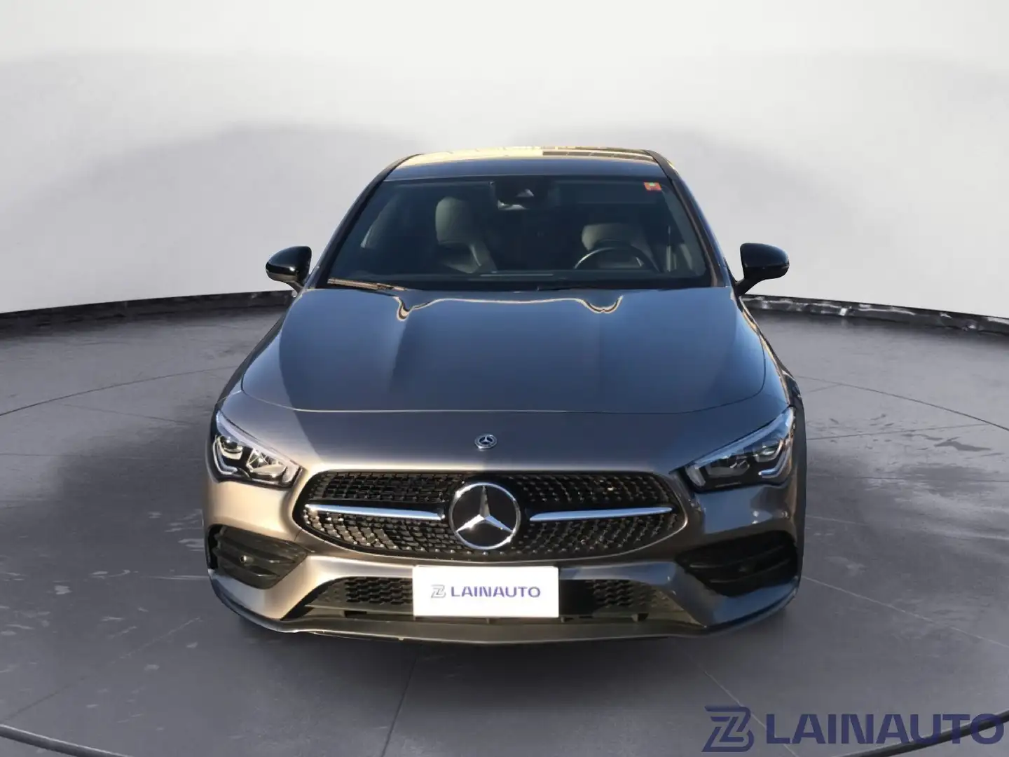 Mercedes-Benz CLA 200 CLA 200 Automatic Shooting Brake Premium - 2
