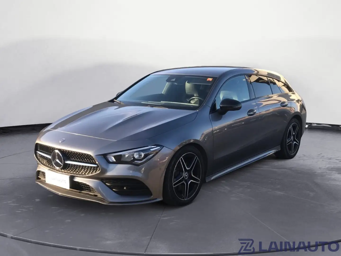 Mercedes-Benz CLA 200 CLA 200 Automatic Shooting Brake Premium - 1