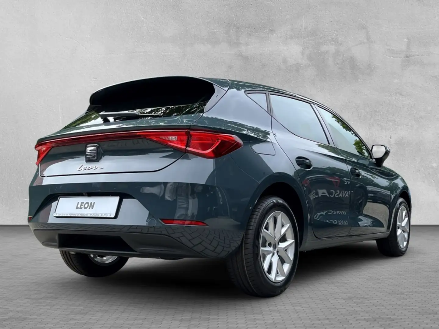 SEAT Leon ROAD EDITION / UPE: 40.635,- € / 1.5 e-TSI DSG ACC Bleu - 2