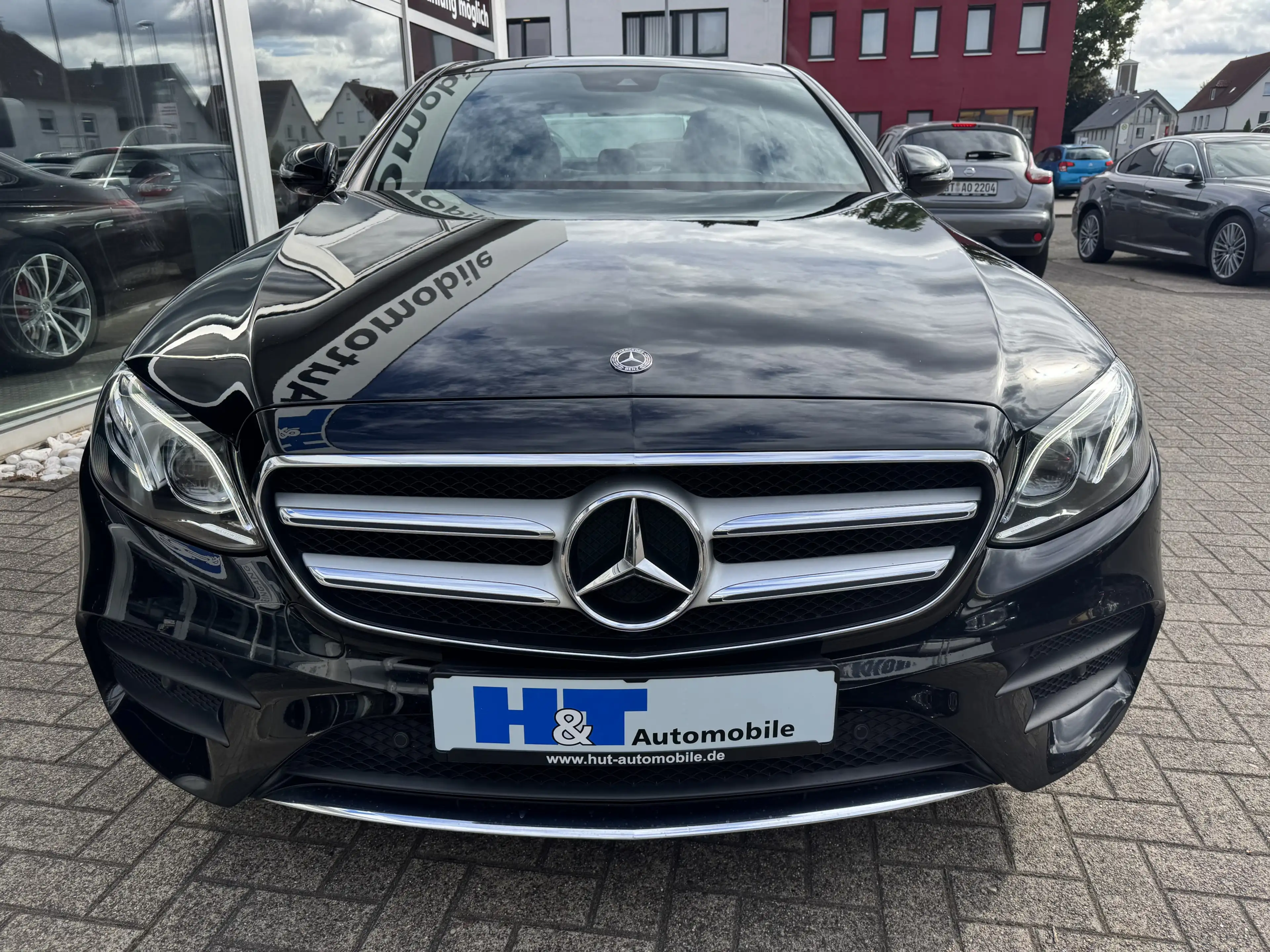 Mercedes-Benz E 350 Pano Multi LED — photo 10
