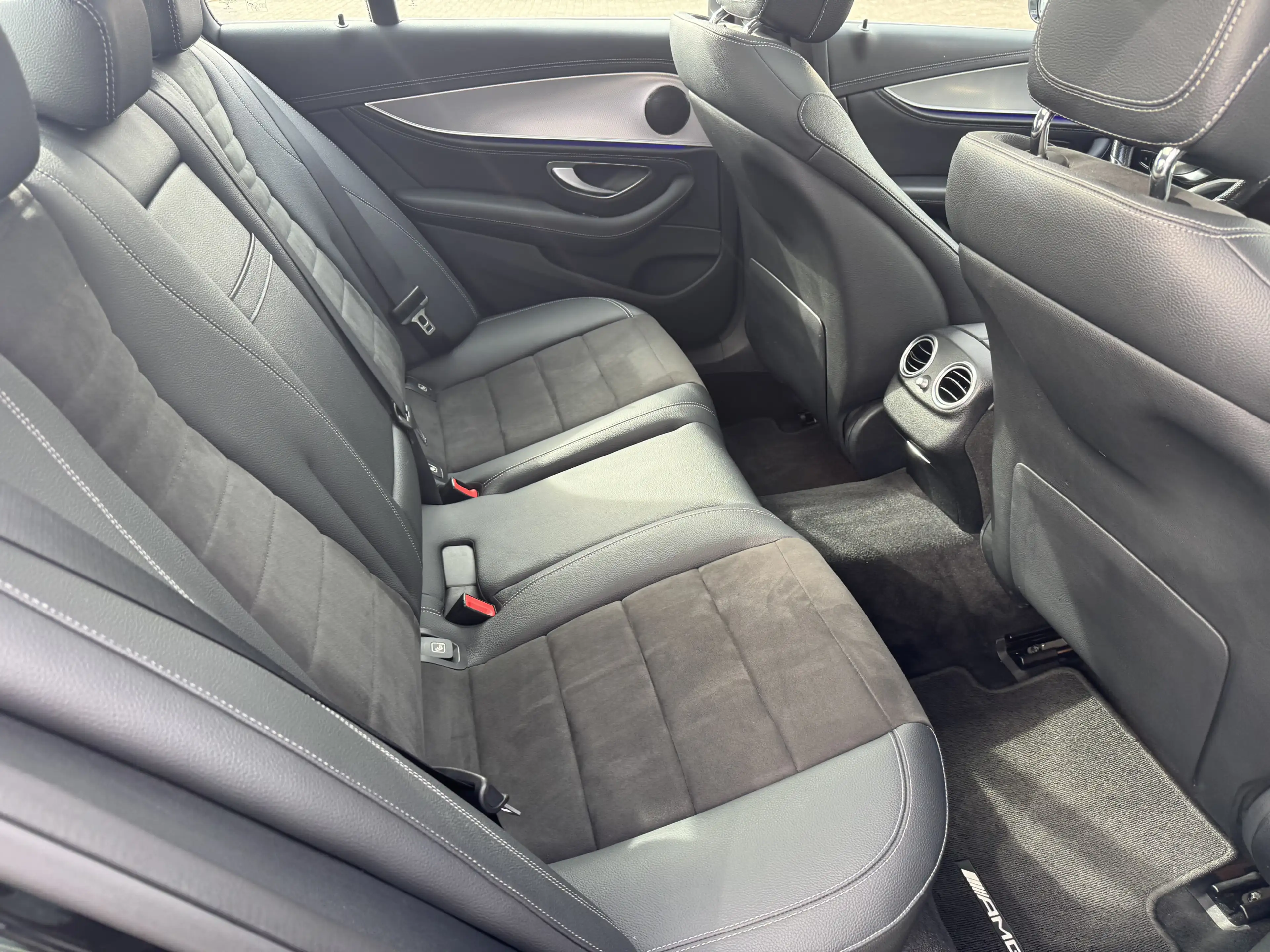Mercedes-Benz E 350 Pano Multi LED — photo 6